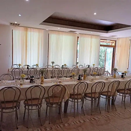 Hotel почивна база 