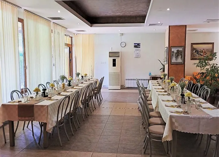 почивна база боженишки урвич Хотел Bozhenitsa